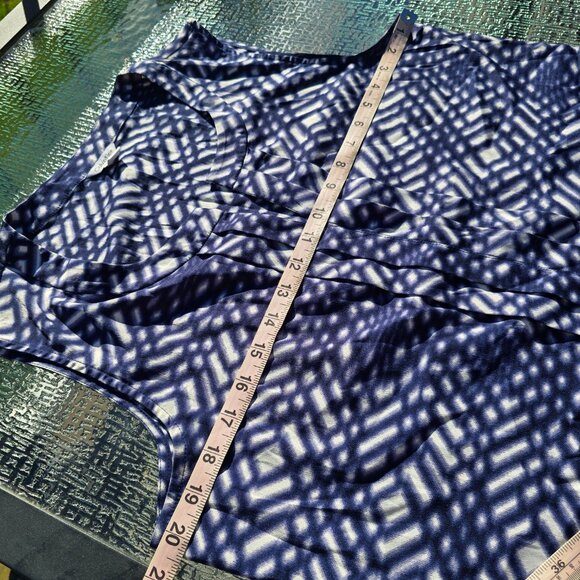 Calvin Klein size L navy and white sleeveless top, EUC - Picture 6 of 6